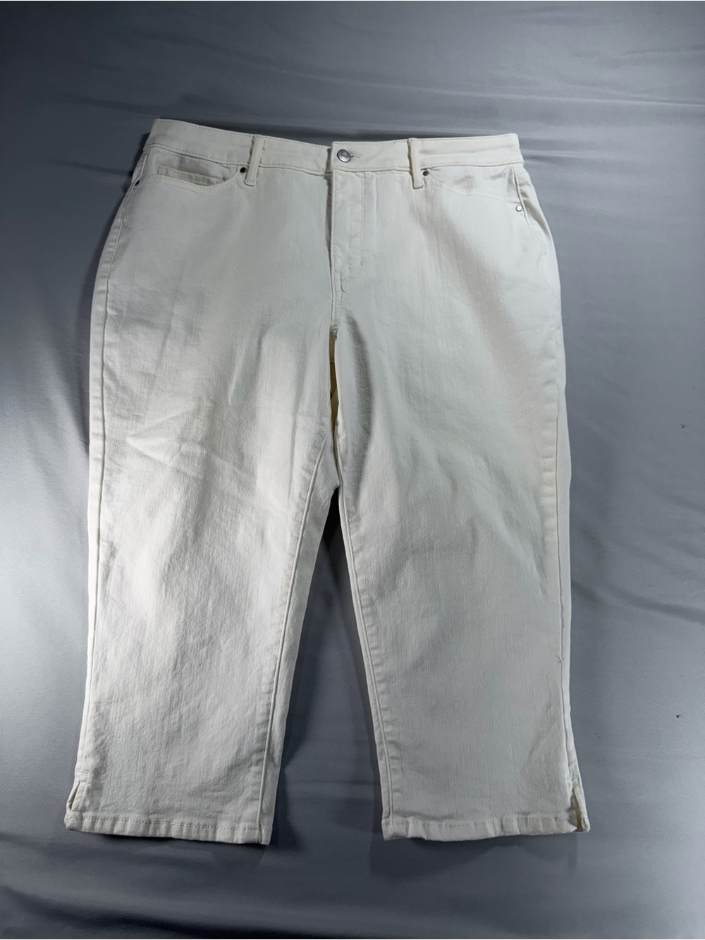 Croft & Barrow White Denim Capri Pants Size 16 Straight Leg Casual #1164